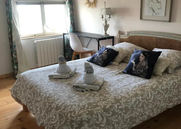 K Au Domaine Du Mont Scolan Bed & Breakfast